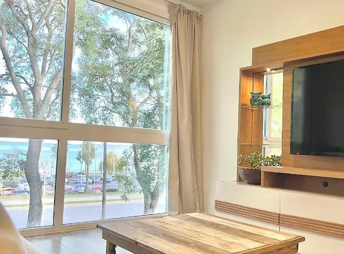 Espectacular Departamento Sobre La Laguna Para Parejas