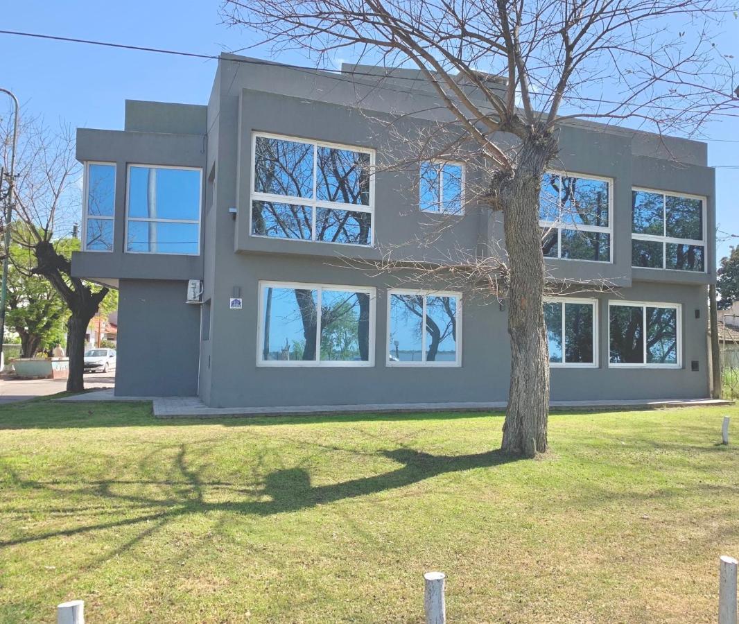 Espectacular Departamento Sobre La Laguna Parejas Chascomus